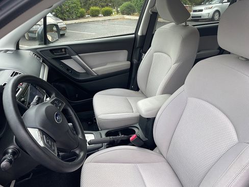 Used 2016 Subaru Forester 2.5i Premium image 32