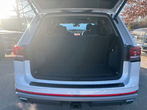 New 2026 Volkswagen Atlas Peak Edition AWD/4WD image 32