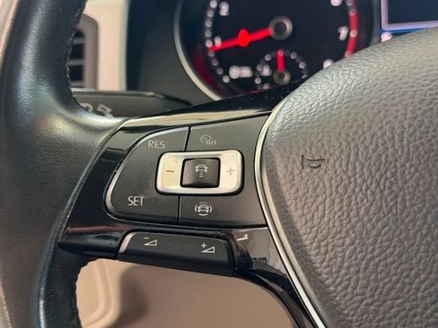 Used 2020 Volkswagen Atlas SE w/ Panoramic Sunroof Package FWD image 22