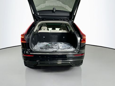 New 2026 Volvo XC60 T8 Ultra w/ Protection Package Premier AWD/4WD image 27