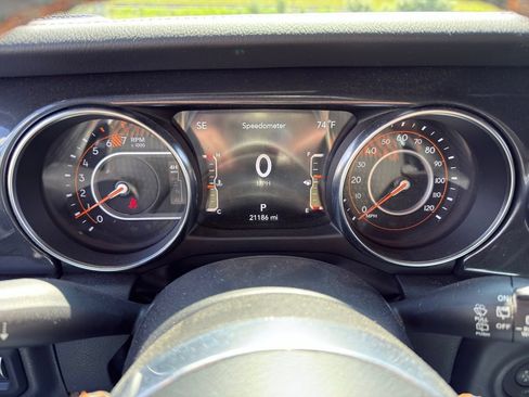 Used 2023 Jeep Wrangler Unlimited Rubicon 392 w/ Xtreme Recon 35" Tire Package AWD/4WD image 43