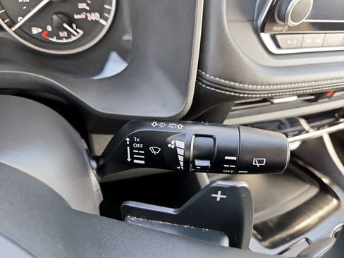 Used 2025 Nissan Rogue SV image 17