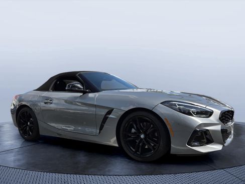 Certified 2026 BMW Z4 sDrive30i RWD image 1