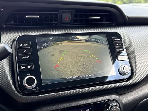 Used 2021 Nissan Kicks SV image 17