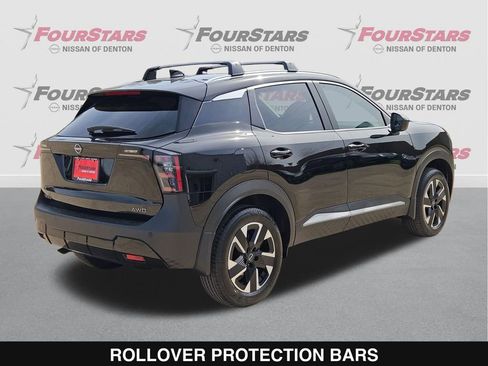 New 2026 Nissan Kicks SV image 4