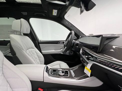 New 2026 BMW X5 M60i image 6