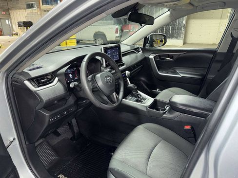 Certified 2023 Toyota RAV4 XLE w/ Convenience Package AWD/4WD image 29