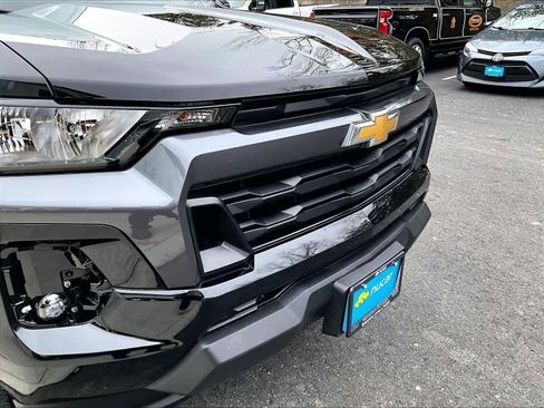 Used 2023 Chevrolet Colorado LT w/ LT Convenience Package II image 33