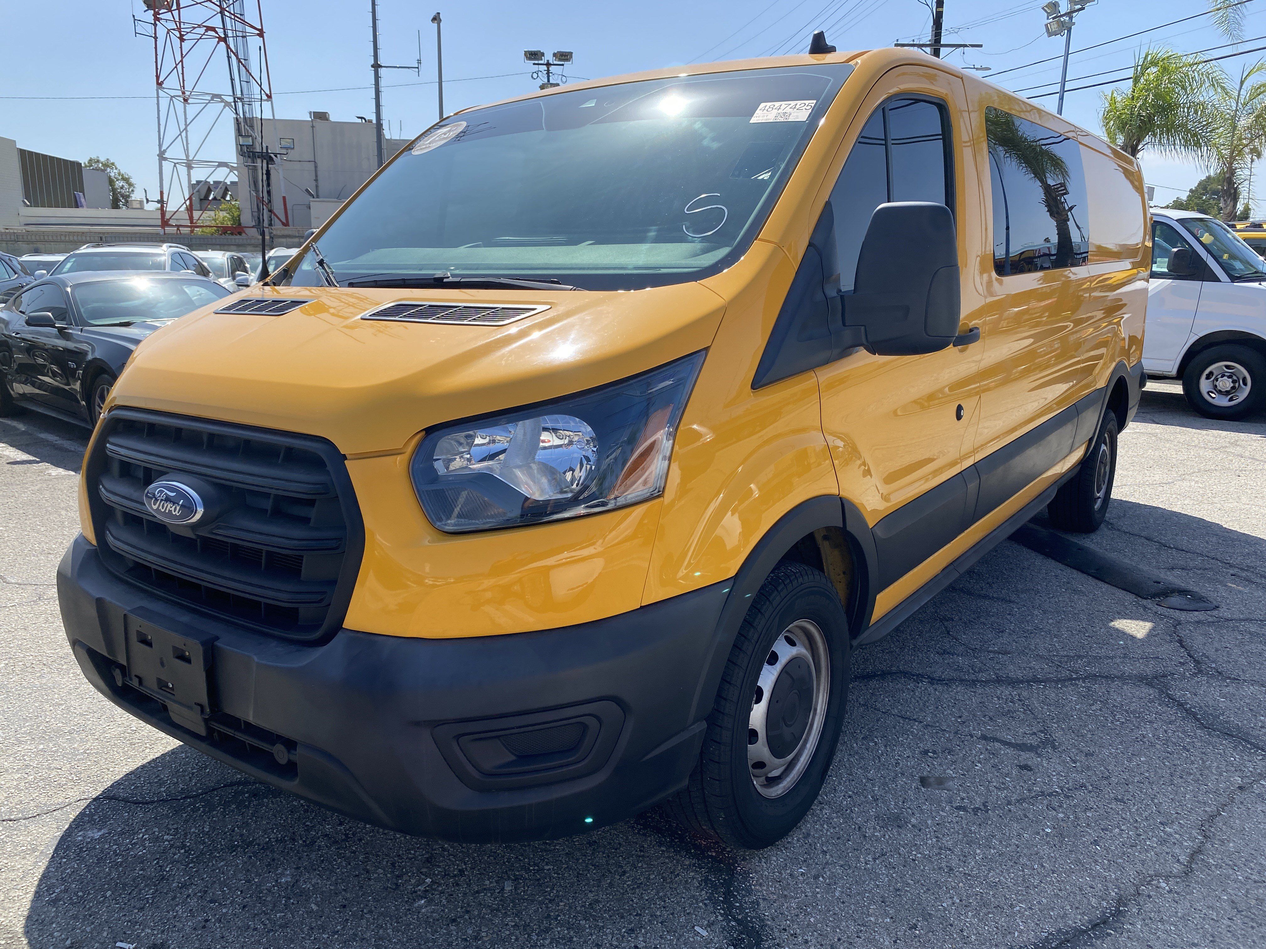 Used 2020 Ford Transit 250 130 Low Roof RWD image 2