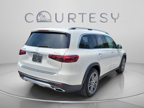 Certified 2026 Mercedes-Benz GLS 450 4MATIC image 5