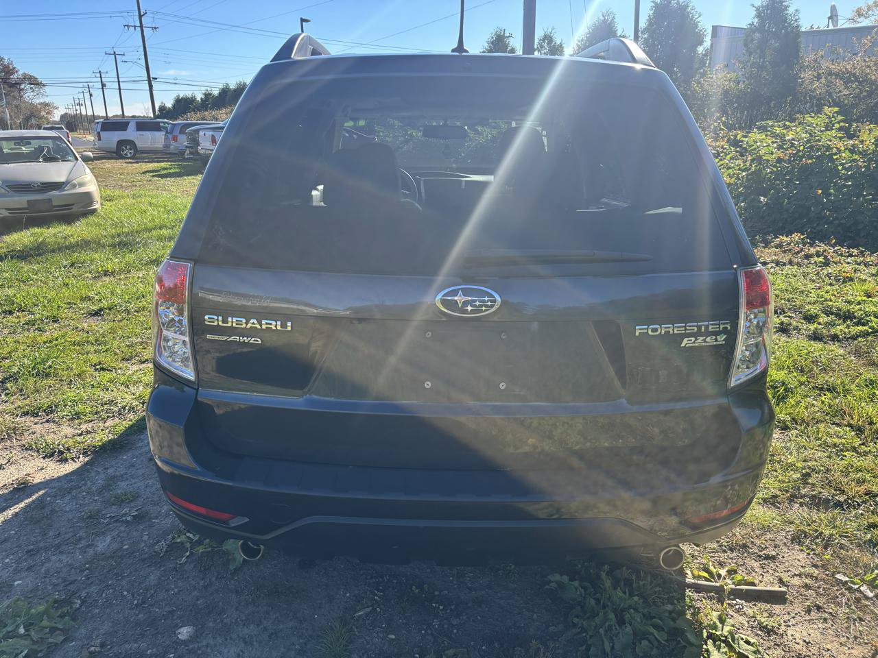 Used 2012 Subaru Forester 2.5X Limited AWD/4WD image 6