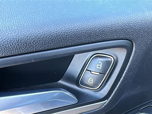 Used 2022 Ford Escape SEL image 10