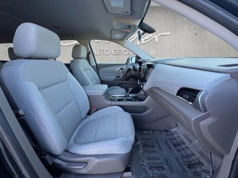 Used 2018 Chevrolet Traverse LT image 24