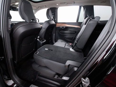 Certified 2025 Volvo XC90 B6 Plus w/ Protection Package Premier image 34