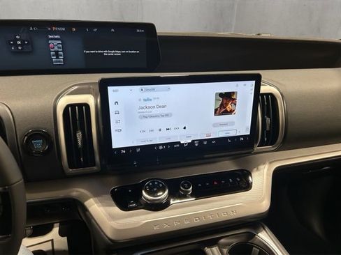 New 2026 Ford Expedition Max Active image 16