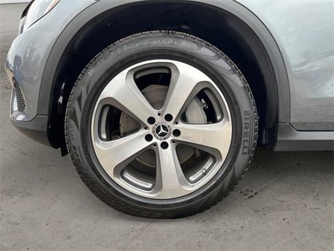 Used 2019 Mercedes-Benz GLC 300 4MATIC image 15