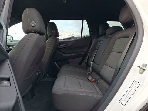 Used 2026 Chevrolet Equinox LT FWD image 10