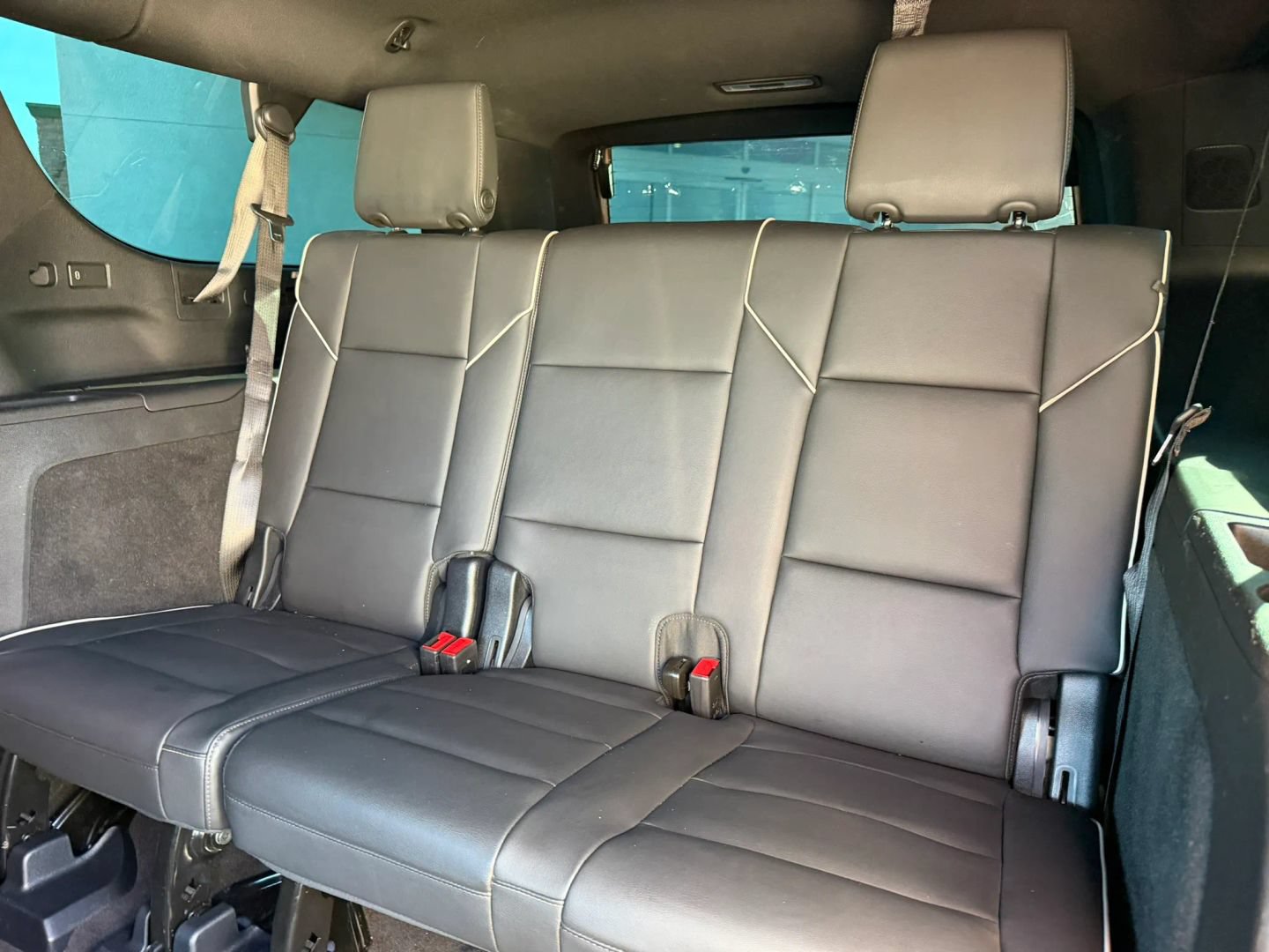 Used 2025 Cadillac Escalade ESV Sport AWD/4WD image 13