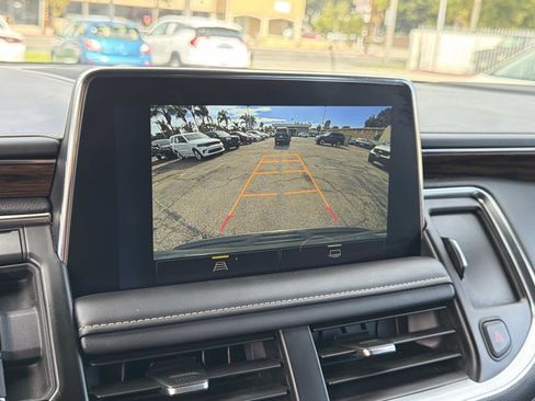 Used 2023 Chevrolet Suburban Premier image 13