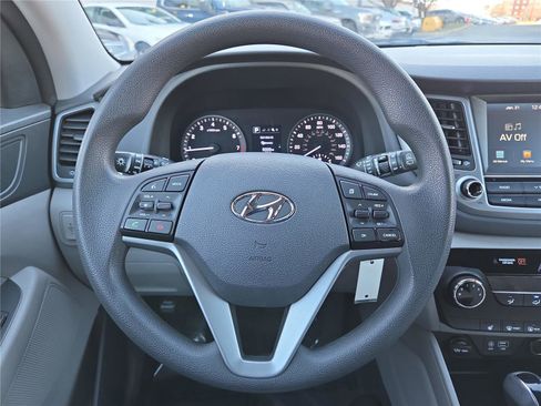 Used 2018 Hyundai Tucson SEL image 15