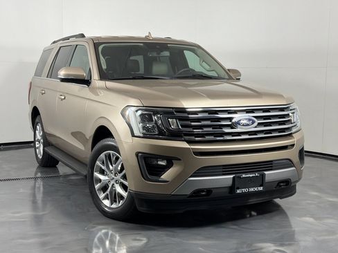 Used 2020 Ford Expedition XLT AWD/4WD image 2