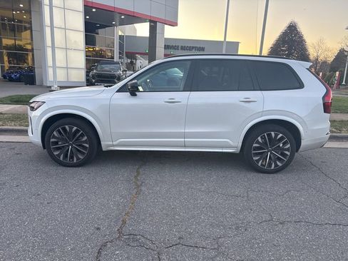 Used 2026 Volvo XC90 B6 Ultra w/ Lounge Package image 3