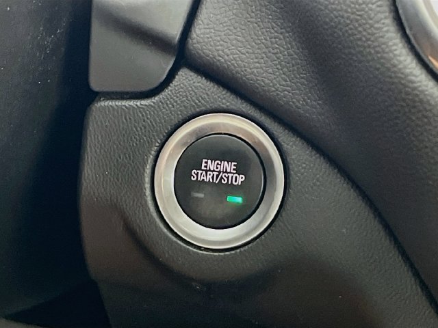 Used 2021 Chevrolet Equinox LT FWD image 16