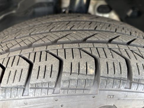 Certified 2025 BMW X1 xDrive28i w/ Technology Package image 12