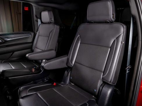 Used 2021 GMC Yukon XL Denali image 25