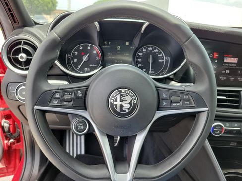 Used 2022 Alfa Romeo Giulia Ti w/ Active Assist Plus Package RWD image 20