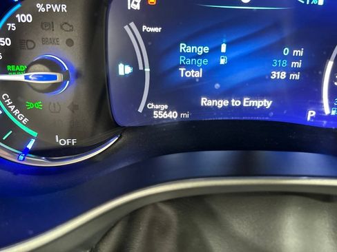 Used 2022 Chrysler Pacifica Touring-L w/ S Appearance Package FWD image 18
