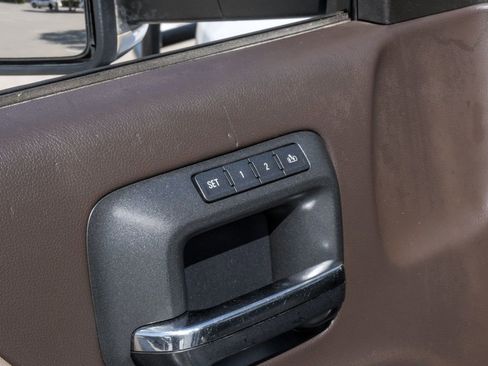 Used 2015 GMC Sierra 3500 Denali w/ Duramax Plus Package image 48