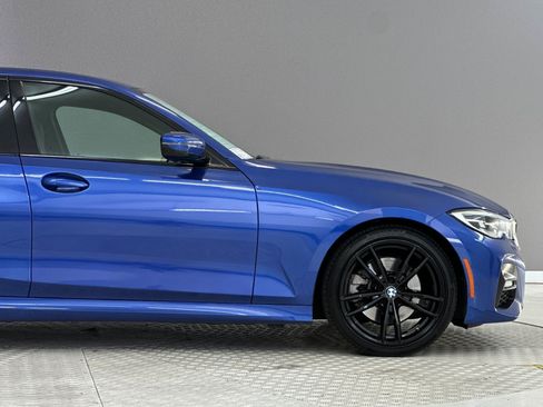 Used 2020 BMW 330i Sedan w/ M Sport Package RWD image 34