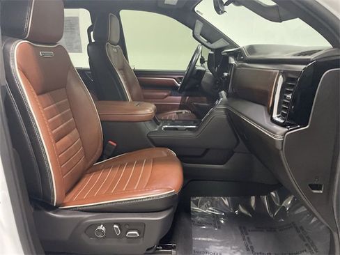 Used 2025 GMC Sierra 2500 Denali Ultimate image 20