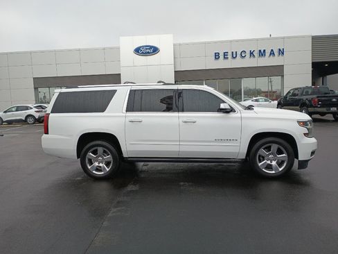 Used 2019 Chevrolet Suburban Premier image 12