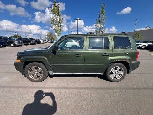 Used 2008 Jeep Patriot Sport FWD image 8