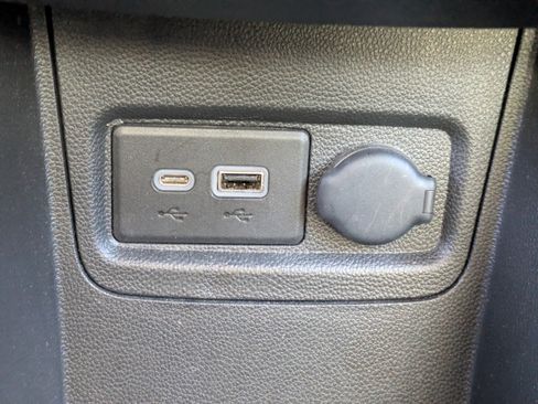 Used 2022 Chevrolet Spark LT image 22