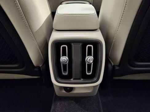 New 2026 Volvo XC40 B4 Plus w/ Protection Package Premier FWD image 30