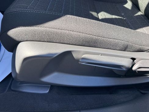 New 2026 Honda HR-V LX image 22