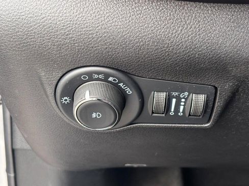 Used 2022 Jeep Compass Altitude image 16