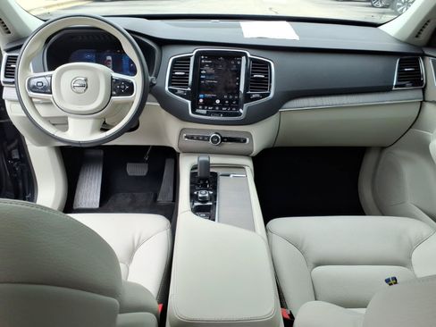 Certified 2025 Volvo XC90 B6 Plus w/ Protection Package Premier AWD/4WD image 7