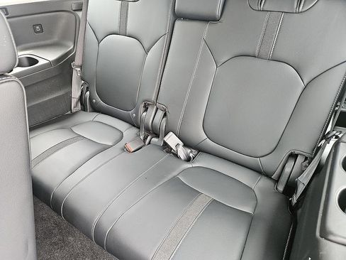 Used 2023 Honda Pilot EX-L image 21