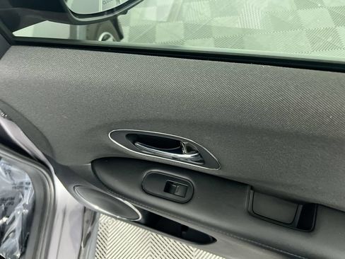 Used 2021 Honda HR-V EX image 29