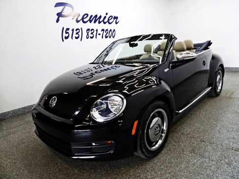 Used 2013 Volkswagen Beetle 2.5 FWD image 7