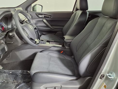 New 2025 Mitsubishi Eclipse Cross Black Edition image 19