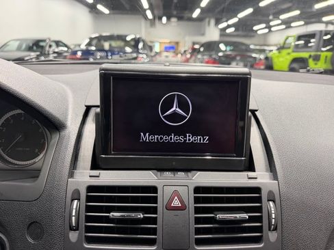 Used 2011 Mercedes-Benz C 300 4MATIC Sedan image 44
