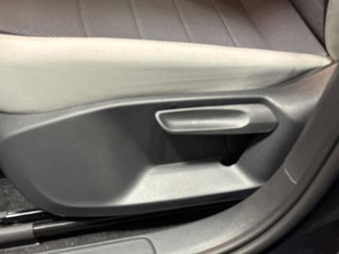 New 2026 Volkswagen Taos S image 20