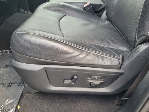 Used 2015 RAM 2500 Laramie w/ Cold Weather Group image 20