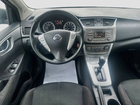 Used 2014 Nissan Sentra SR w/ SR Driver Package FWD image 21