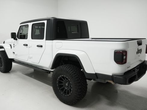 Used 2020 Jeep Gladiator Sport image 5